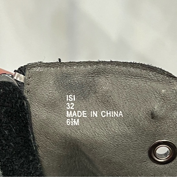 Lisa for Donald J Pliner Size 6-1/2 Leather Open Toed Boots. Like New Condition - Picture 4 of 9